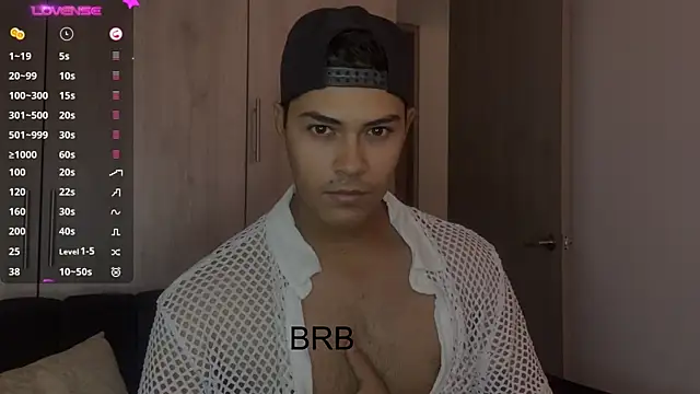 Snapshot of Iamdylan777 chatting on December 2024 03:55:01 PM Iamdylan777 online show from December 2024 03:55:01 PM