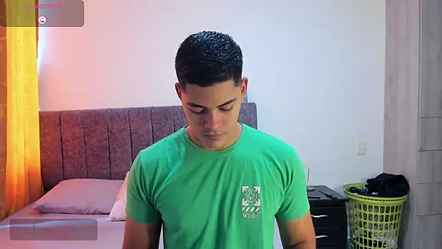 Snapshot of Iamdylan777 chatting on January 2025 04:56:02 PM Iamdylan777 online show from January 2025 04:56:02 PM