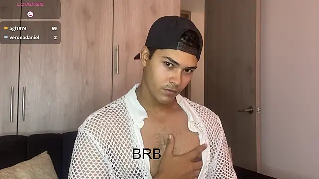 Snapshot of Iamdylan777 chatting on January 2025 06:45:02 PM Iamdylan777 online show from January 2025 06:45:02 PM