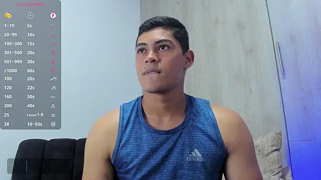 Snapshot of Iamdylan777 chatting on March 2025 10:27:02 PM Iamdylan777 online show from March 2025 10:27:02 PM