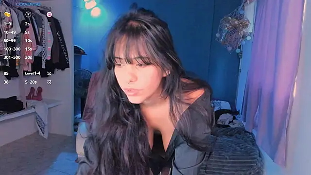 AllisonCatUwU online show from December 2024 09:08:02 PM