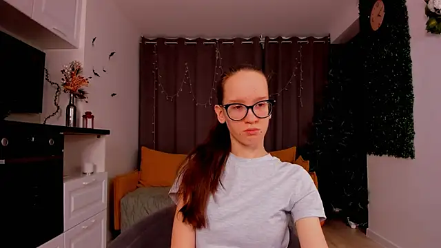 Snapshot of BettyBrowni chatting on January 2025 04:07:01 PM BettyBrowni online show from January 2025 04:07:01 PM