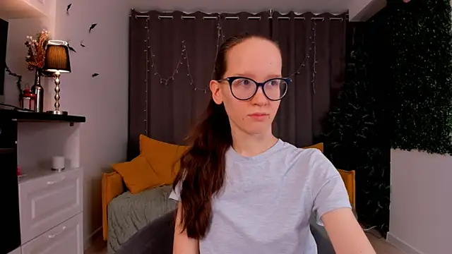 Snapshot of BettyBrowni chatting on January 2025 04:05:01 PM BettyBrowni online show from January 2025 04:05:01 PM
