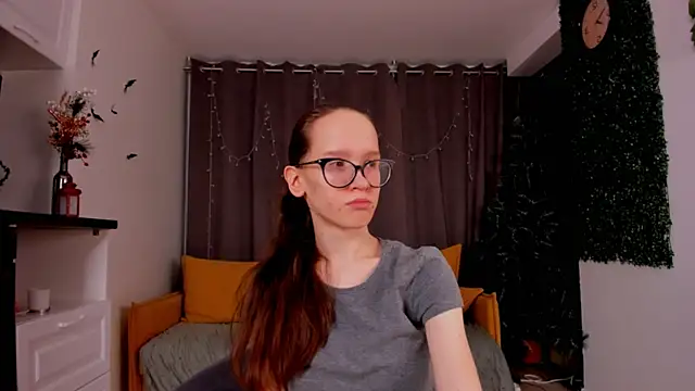 Snapshot of BettyBrowni chatting on January 2025 04:13:02 PM BettyBrowni online show from January 2025 04:13:02 PM