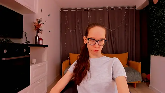 Snapshot of BettyBrowni chatting on January 2025 04:08:02 PM BettyBrowni online show from January 2025 04:08:02 PM