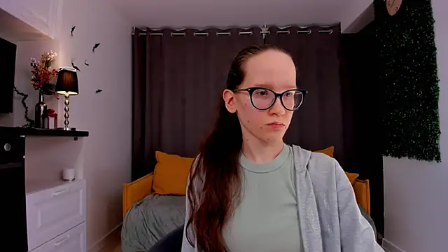 Snapshot of BettyBrowni chatting on February 2025 10:21:02 PM BettyBrowni online show from February 2025 10:21:02 PM