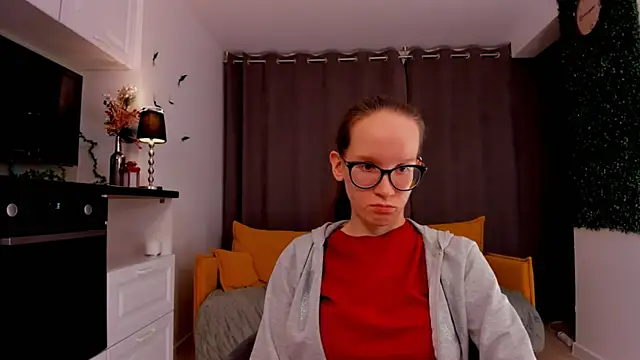 Snapshot of BettyBrowni chatting on February 2025 07:16:02 PM BettyBrowni online show from February 2025 07:16:02 PM