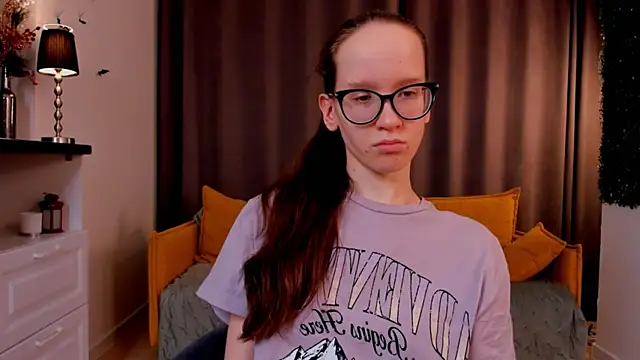 Snapshot of BettyBrowni chatting on February 2025 10:15:02 PM BettyBrowni online show from February 2025 10:15:02 PM