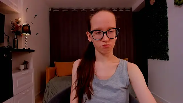 Snapshot of BettyBrowni chatting on February 2025 04:10:01 PM BettyBrowni online show from February 2025 04:10:01 PM