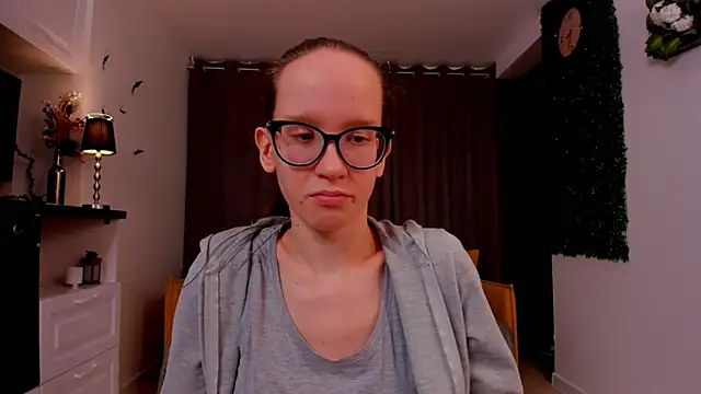 Snapshot of BettyBrowni chatting on February 2025 01:26:01 AM BettyBrowni online show from February 2025 01:26:01 AM