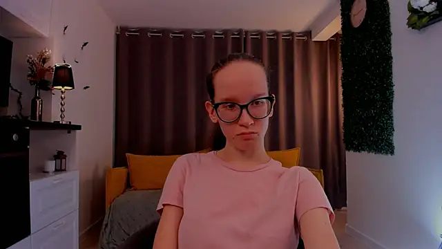 Snapshot of BettyBrowni chatting on March 2025 07:15:02 PM BettyBrowni online show from March 2025 07:15:02 PM