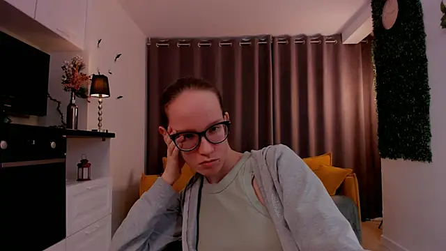 Snapshot of BettyBrowni chatting on March 2025 07:12:02 PM BettyBrowni online show from March 2025 07:12:02 PM