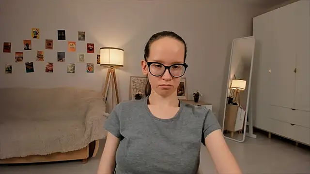 Snapshot of BettyBrowni chatting on March 2025 01:45:02 AM BettyBrowni online show from March 2025 01:45:02 AM