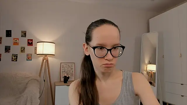 Snapshot of BettyBrowni chatting on March 2025 04:09:02 PM BettyBrowni online show from March 2025 04:09:02 PM