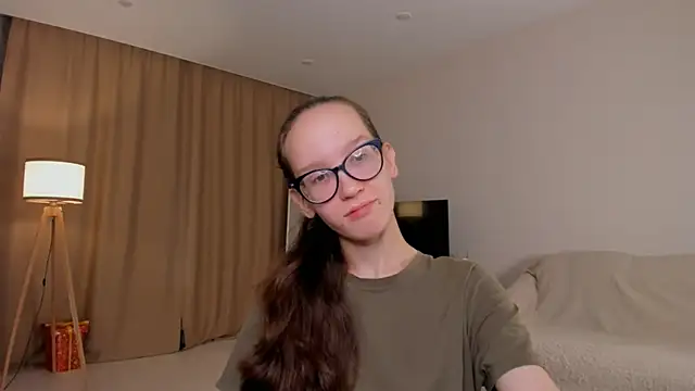 Snapshot of BettyBrowni chatting on October 2025 04:13:02 PM BettyBrowni online show from October 2025 04:13:02 PM