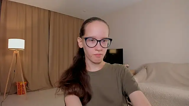 Snapshot of BettyBrowni chatting on October 2025 04:04:01 PM BettyBrowni online show from October 2025 04:04:01 PM