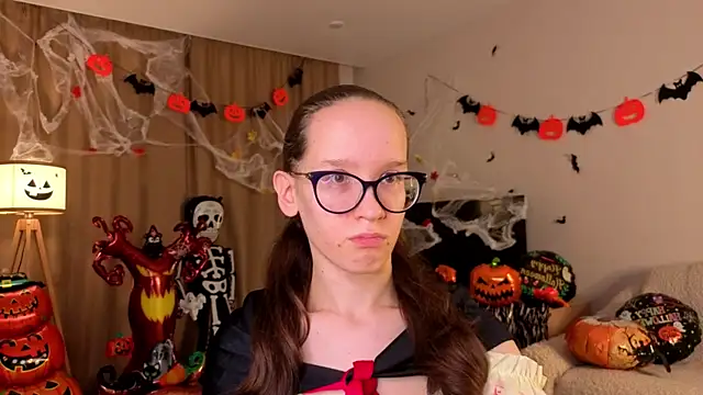 Snapshot of BettyBrowni chatting on November 2025 04:09:01 PM BettyBrowni online show from November 2025 04:09:01 PM