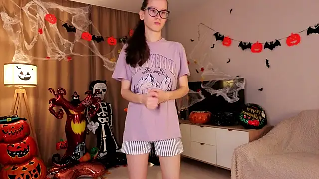 Snapshot of BettyBrowni chatting on November 2025 04:09:02 PM BettyBrowni online show from November 2025 04:09:02 PM