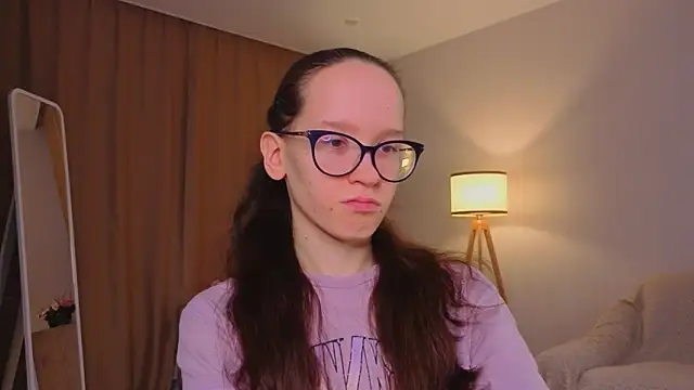 BettyBrowni online show from March 2026 04:11:02 PM