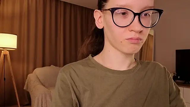 BettyBrowni online show from April 2026 09:39:33 PM