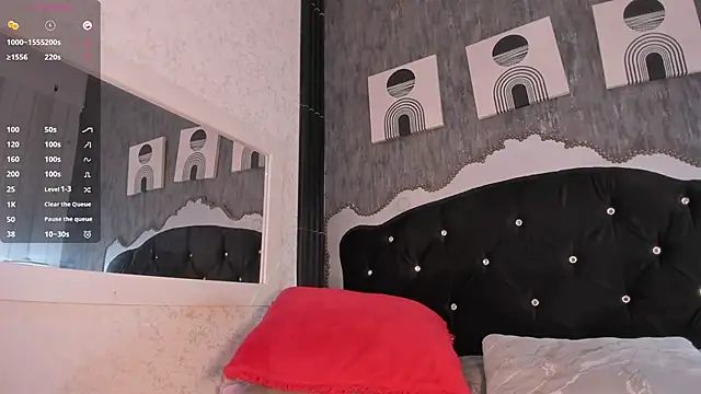 Paola  23 online show from April 2026 01:50:02 PM