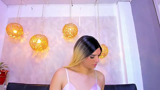 victoria aleia  online show from January 2025 02:03:02 AM