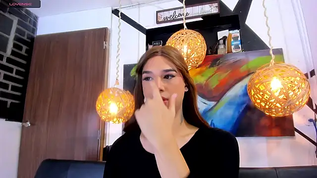 victoria aleia  online show from November 2025 09:47:01 PM