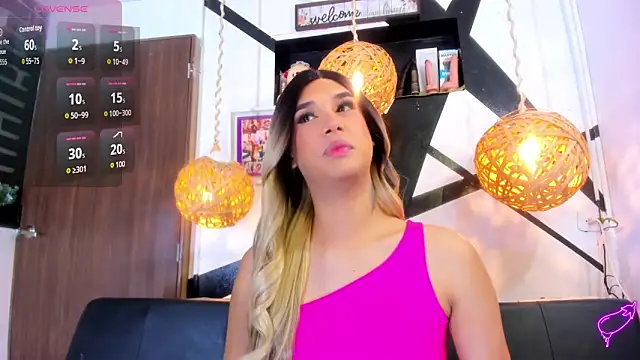 victoria aleia  online show from December 2025 10:05:01 PM