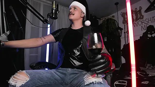 Snapshot of allanhurtss chatting on December 2024 12:05:02 AM allanhurtss online show from December 2024 12:05:02 AM