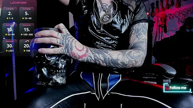 Snapshot of allanhurtss chatting on October 2025 03:18:01 PM allanhurtss online show from October 2025 03:18:01 PM