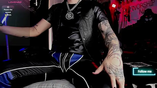 Snapshot of allanhurtss chatting on October 2025 04:38:02 PM allanhurtss online show from October 2025 04:38:02 PM