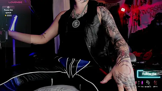 Snapshot of allanhurtss chatting on October 2025 06:09:02 PM allanhurtss online show from October 2025 06:09:02 PM