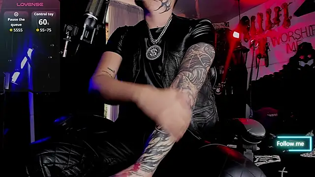 Snapshot of allanhurtss chatting on November 2025 06:10:01 PM allanhurtss online show from November 2025 06:10:01 PM