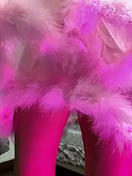 Isakeys  online show from February 2025 09:32:01 PM