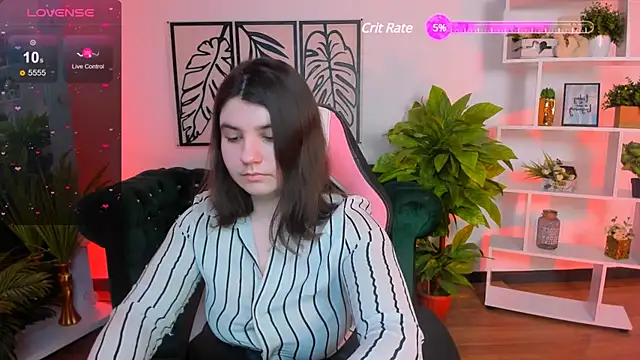 Viola  Shy online show from February 2025 09:09:01 PM