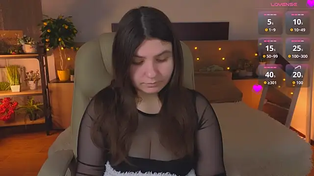 Snapshot of Viola__Shy chatting on April 2026 08:17:02 PM Viola Shy online show from April 2026 08:17:02 PM
