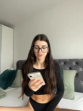 Wildberry  online show from April 2026 07:02:01 AM