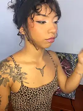 abby dove17 online show from November 2025 09:52:02 PM