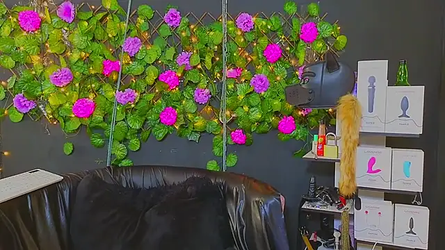 Sweett Mollyy online show from July 2026 10:27:01 PM
