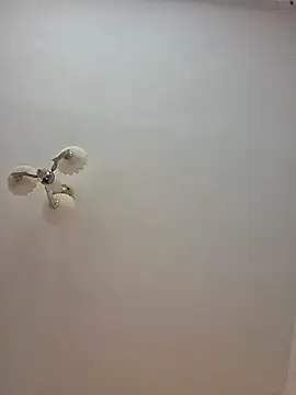 Snapshot of Edaras@xh chatting on October 2025 12:23:02 PM Edarasxh online show from October 2025 12:23:02 PM