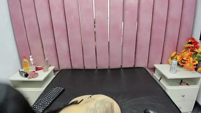 ChloeRosey online show from November 2025 03:49:02 AM