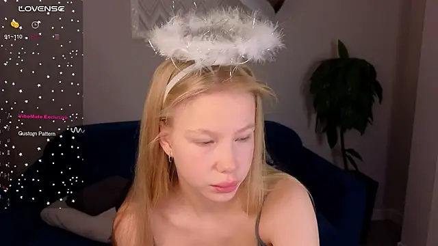 Snapshot of Sarra_Cooper chatting on January 2025 01:15:01 AM Sarra Cooper online show from January 2025 01:15:01 AM