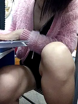 Haralushiaaa online show from October 2025 05:47:03 PM