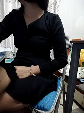 Haralushiaaa online show from November 2025 07:30:02 AM