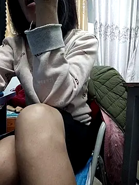 Haralushiaaa online show from November 2025 12:57:02 AM