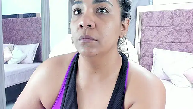  Lakshmi hotx online show from February 2025 11:33:01 AM