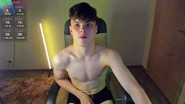 Aiden Sensual online show from September 2025 08:21:02 PM