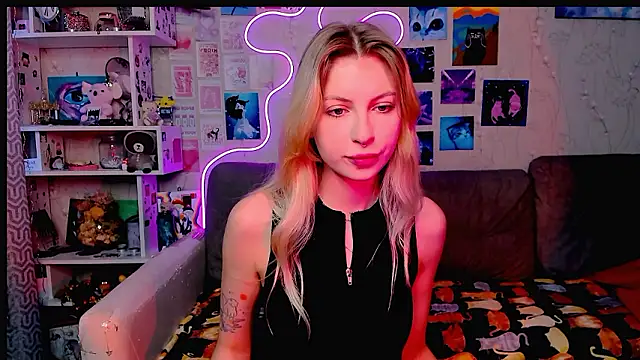 Maria Hunt online show from December 2024 03:30:01 AM