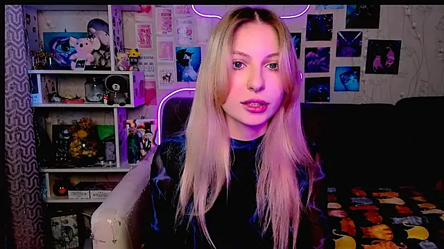 Maria Hunt online show from December 2024 05:53:02 AM