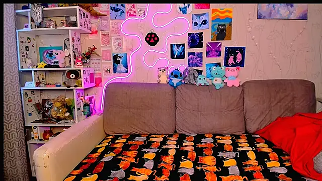 Maria Hunt online show from January 2025 04:04:01 AM